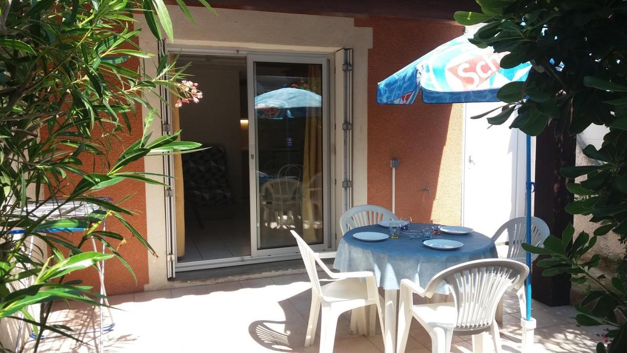 Les Amandines Villa Agde Exterior photo