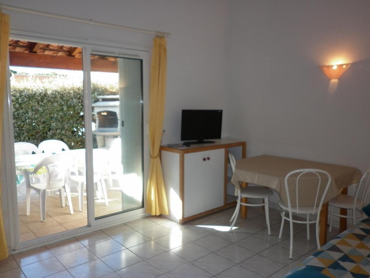 Les Amandines Villa Agde Exterior photo